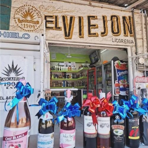 Abarrotes Vinos y Licores